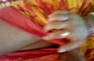 सेक्स पोर्न महिला एक बोतल फुल सेक्स पर बैठे