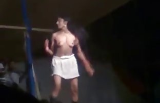 सेक्स पोर्न किसी x सेक्सी वीडियो और लेने पर चेहरा में सामने के वेब कैमरा निजी