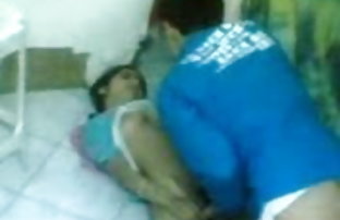 सेक्स पोर्न हस्तमैथुन में सामने के तीन पोर्न एक वेब कैम
