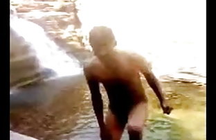 सेक्स पोर्न फोन पर हद क्सक्सक्स बात कर रहा है और एक